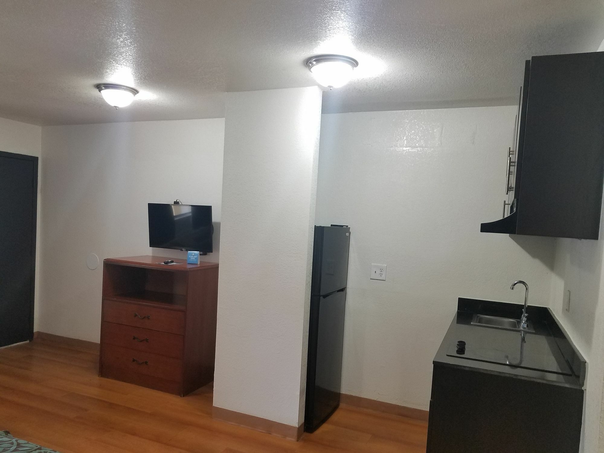Days By Wyndham Oklahoma Nw Expressway Hotel 2*