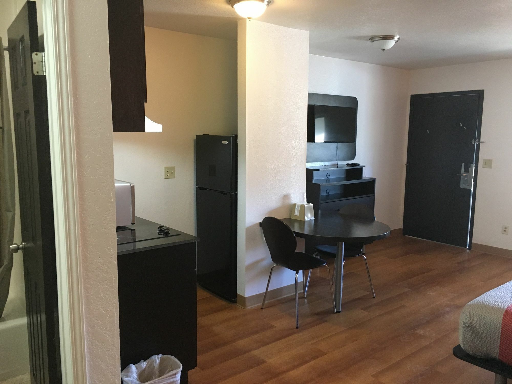 Days By Wyndham Oklahoma Nw Expressway Hotel Warr Acres