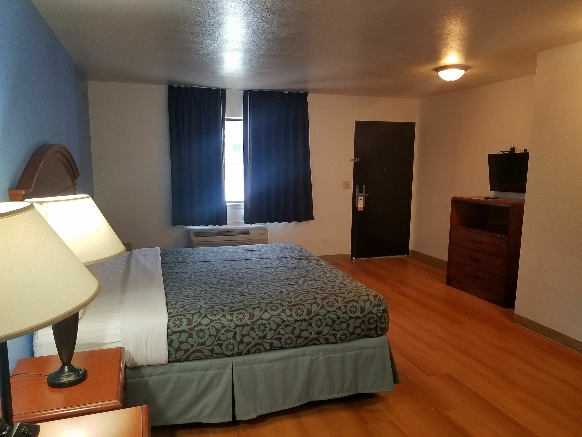 Hotel Days By Wyndham Oklahoma Nw Expressway Warr Acres